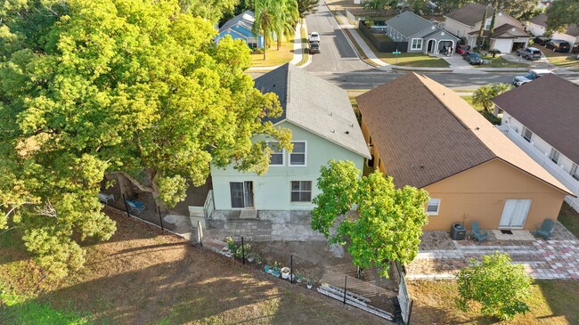 Building Photo - 9780 Hollyhill Dr