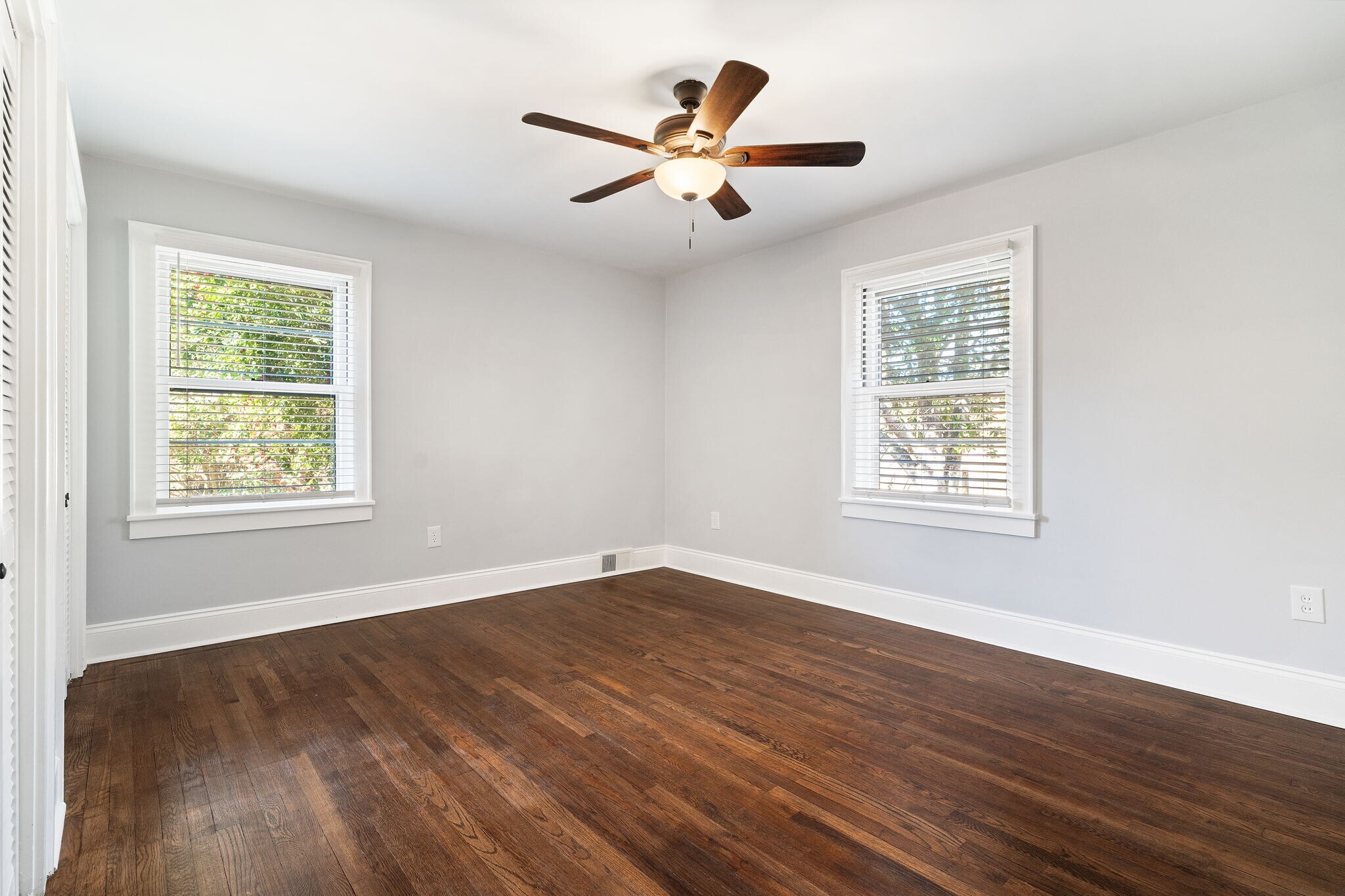 Primary Bedroom - 415 Hudson St
