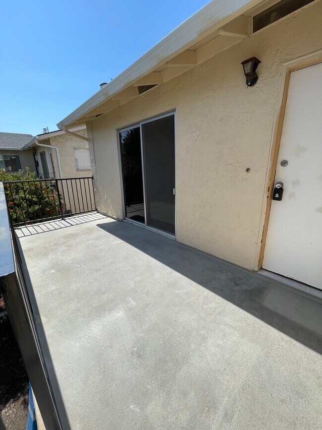 large patio - 872 Gallatin Dr