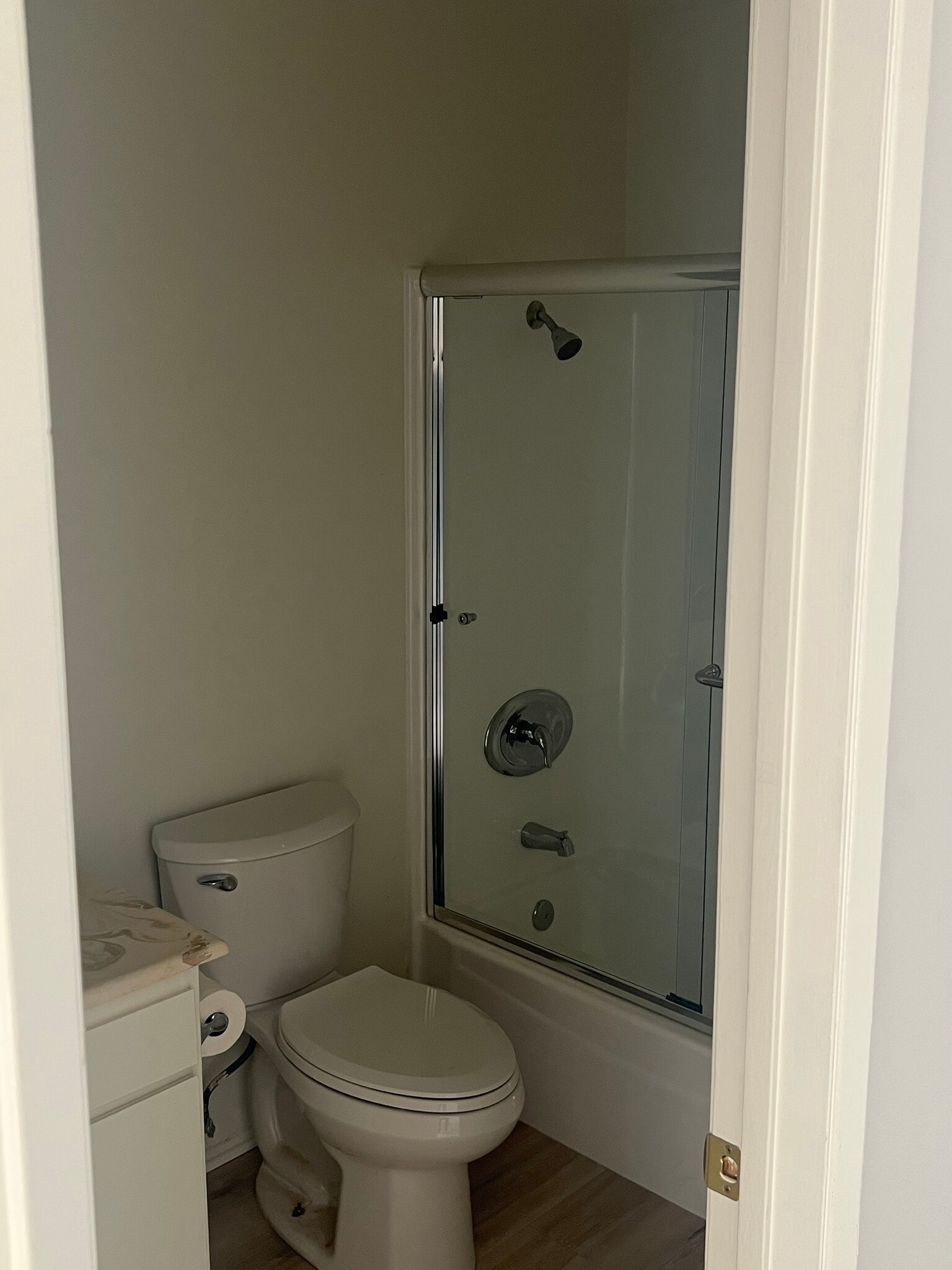 Building Photo - 263 S Ventura Rd