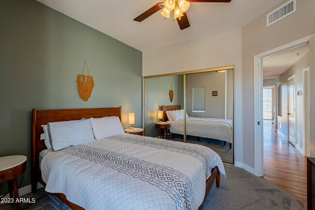 Building Photo - 10875 N 118th Way