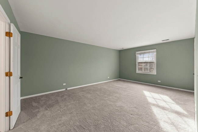 Building Photo - 1315 Jane Ave