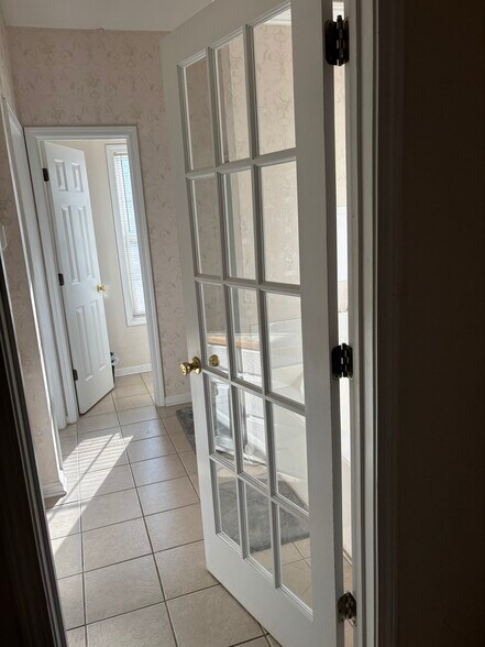 Building Photo - 1460 Scenic Brook Trl SW