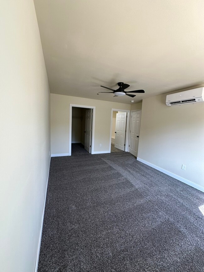 Building Photo - Valley View Estates C