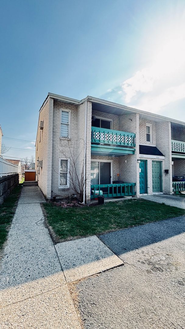 Building Photo - 1335 S Howard St