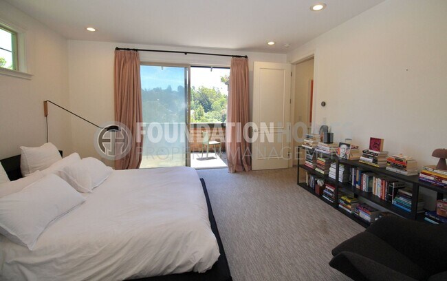 Building Photo - Mill Valley Retreat with Views, Luxury Fin...