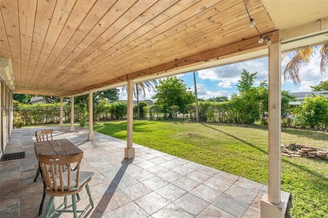 Building Photo - 7305 NW 95th Way