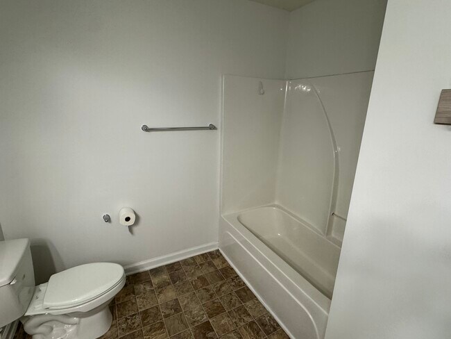 Building Photo - 127 Emanuel Creek Drive