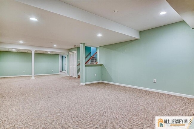 Building Photo - 1802 Schindler Dr