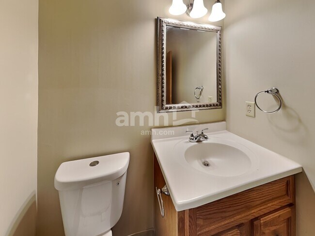 Building Photo - 172 Steiger Ct