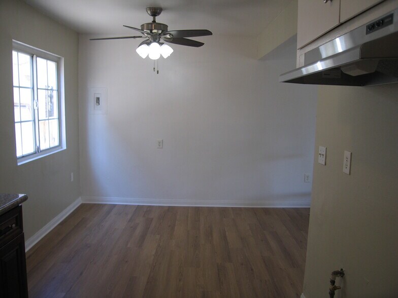 Building Photo - 2378 Chanslor St