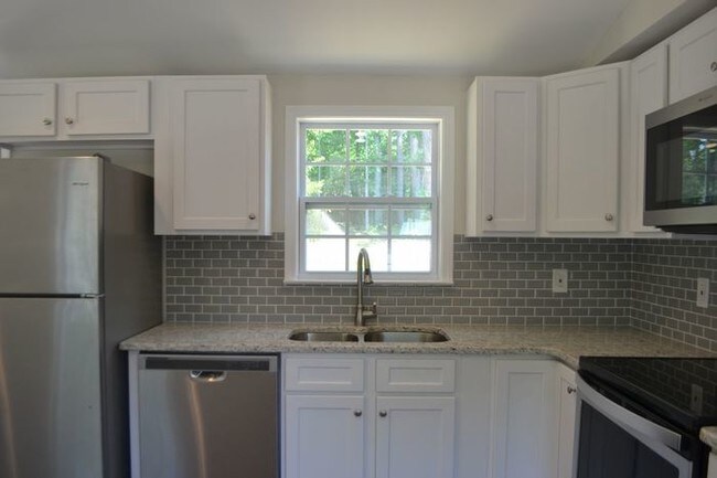 Building Photo - 1BR/1Bth Lake Allatoona Custom Tiny Home w...