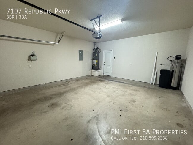 Building Photo - 7107 Republic Pkwy