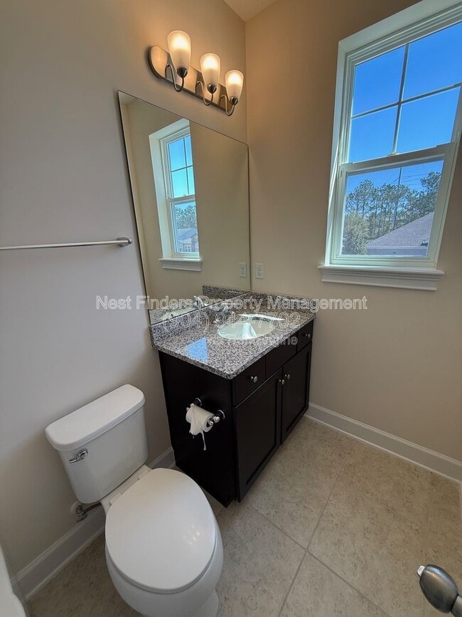 Building Photo - 214 Starlis Pl