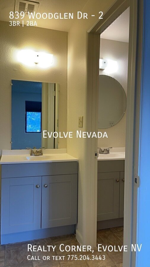 Building Photo - 839 Woodglen Dr