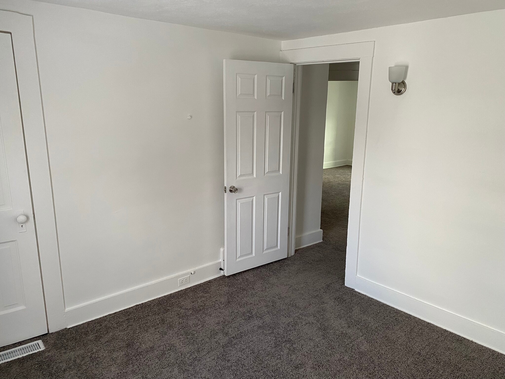 Bedroom 3 - 904 W 26th St