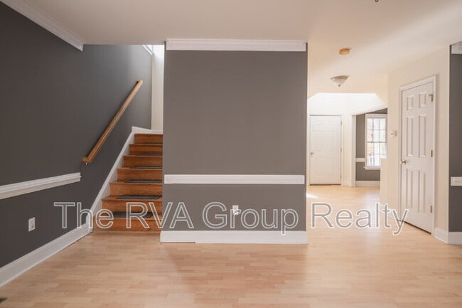 Building Photo - 79 River Run Ln