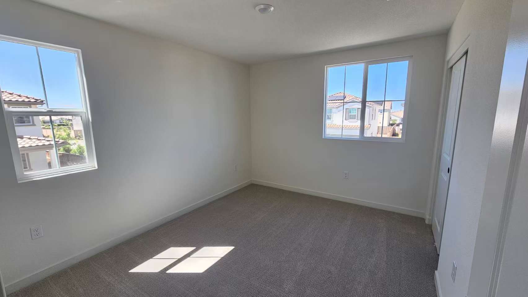 Building Photo - 10295 Maribel Way