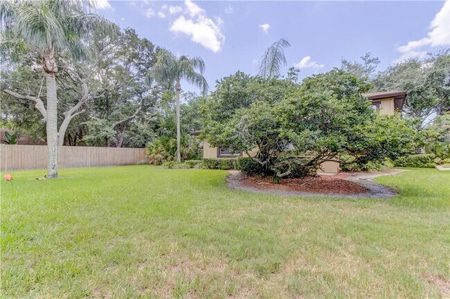 Building Photo - 2945 Lichen Ln