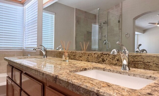 Building Photo - FABULOUSLY CLEAN AND CHARMING HOME IN THE LAKES COMMUNITY OF SOUTHWEST LAS VEGAS