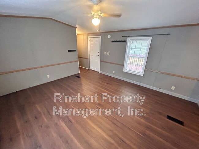 Building Photo - 1212 Stateline Rd