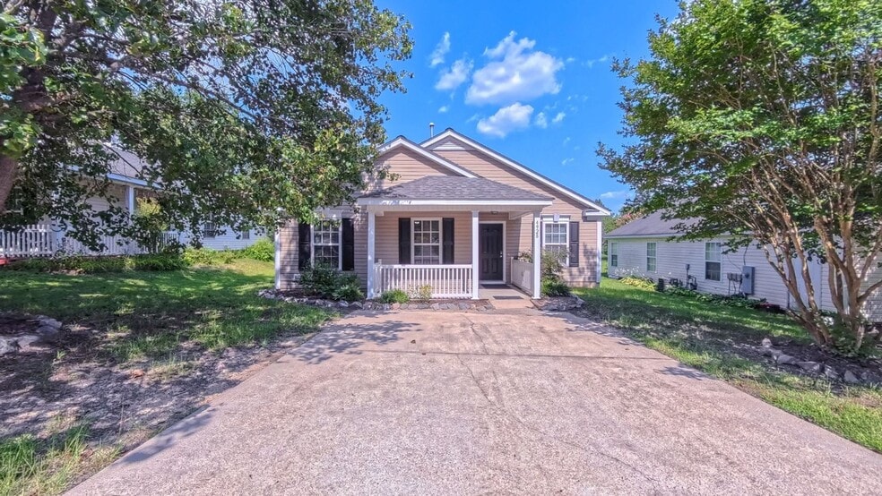 Primary Photo - 4928 Silverdene St