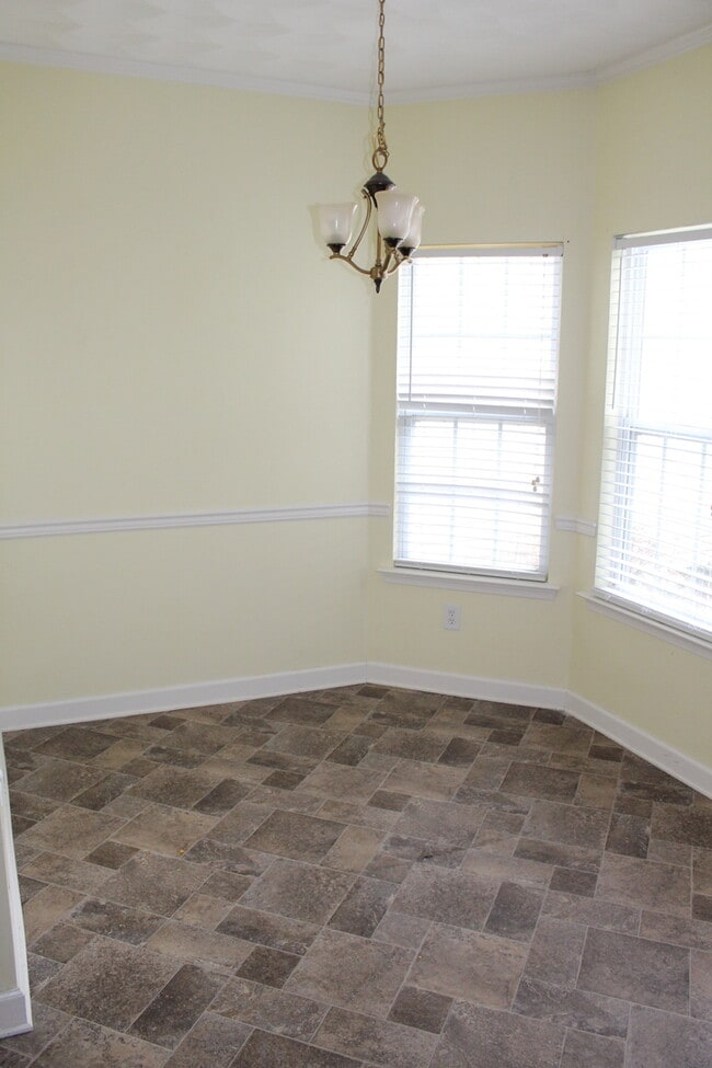 Building Photo - Beautiful 2 bed/2.5 bath condo in Witchduc...