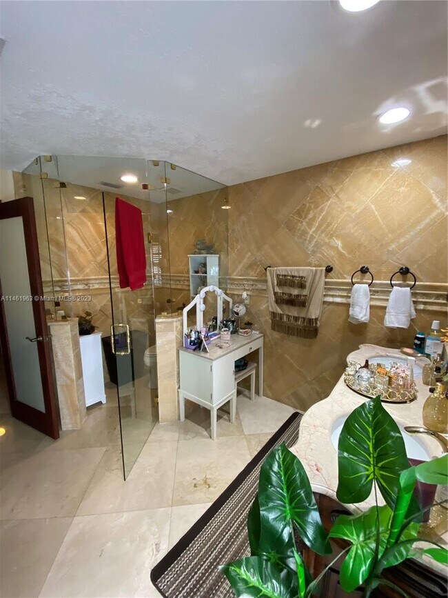 Building Photo - 531 NW 132nd Ave