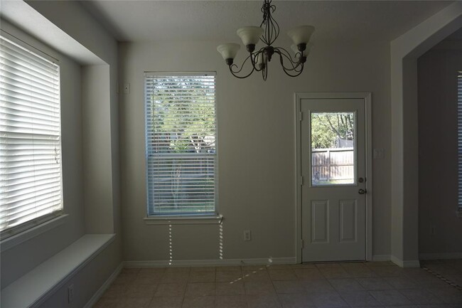 Building Photo - 17238 Laguna Trail Dr
