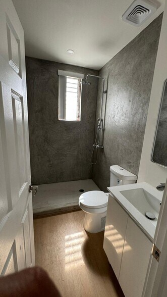 Building Photo - 3510 SW 58th Ct