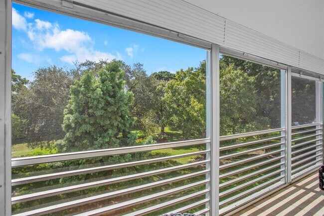 Building Photo - 2002 Granada Dr