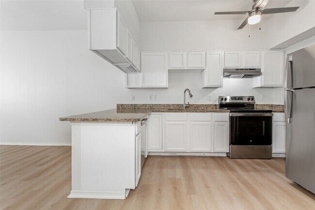 Building Photo - 4713 Virginia Ave