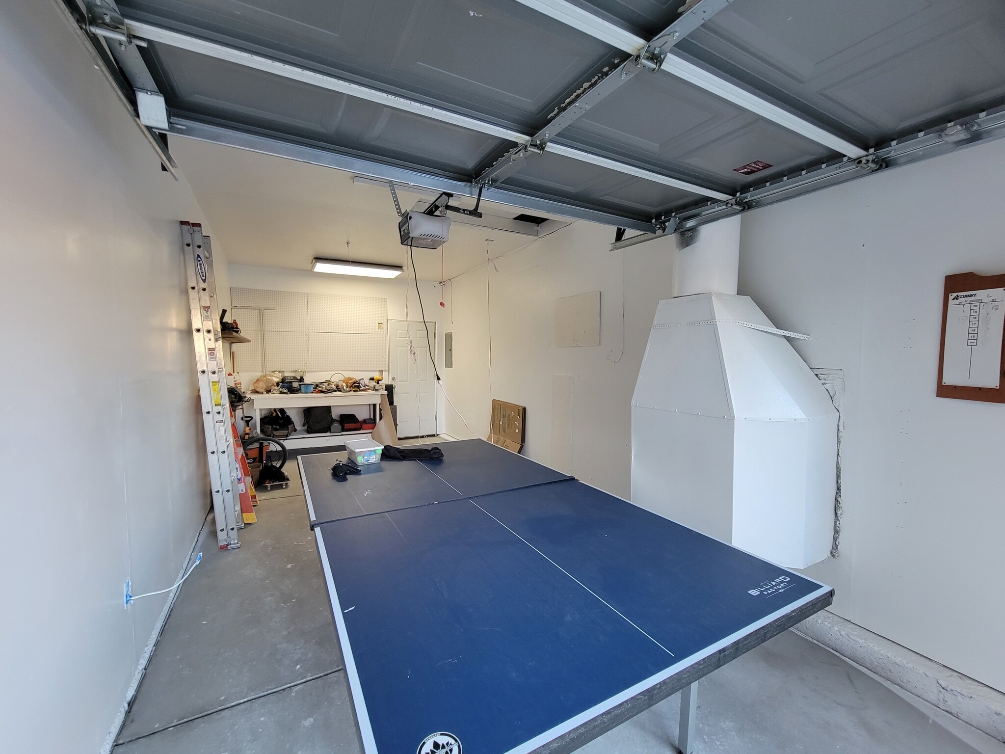 Building Photo - 2203 Beech Ct