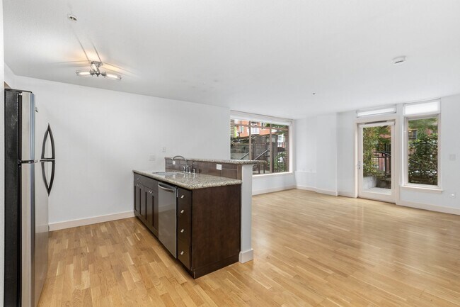 Building Photo - 1bd/1ba Seattle Condo