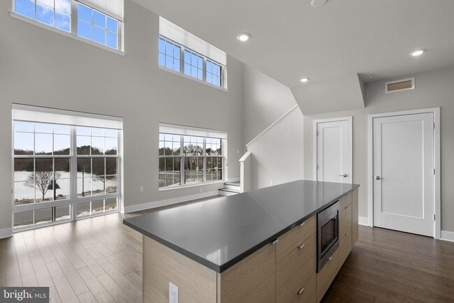 Building Photo - 502 Diamondback Dr