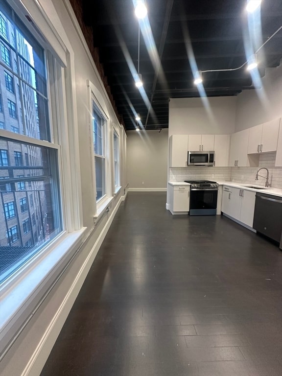 Building Photo - 281 Franklin St