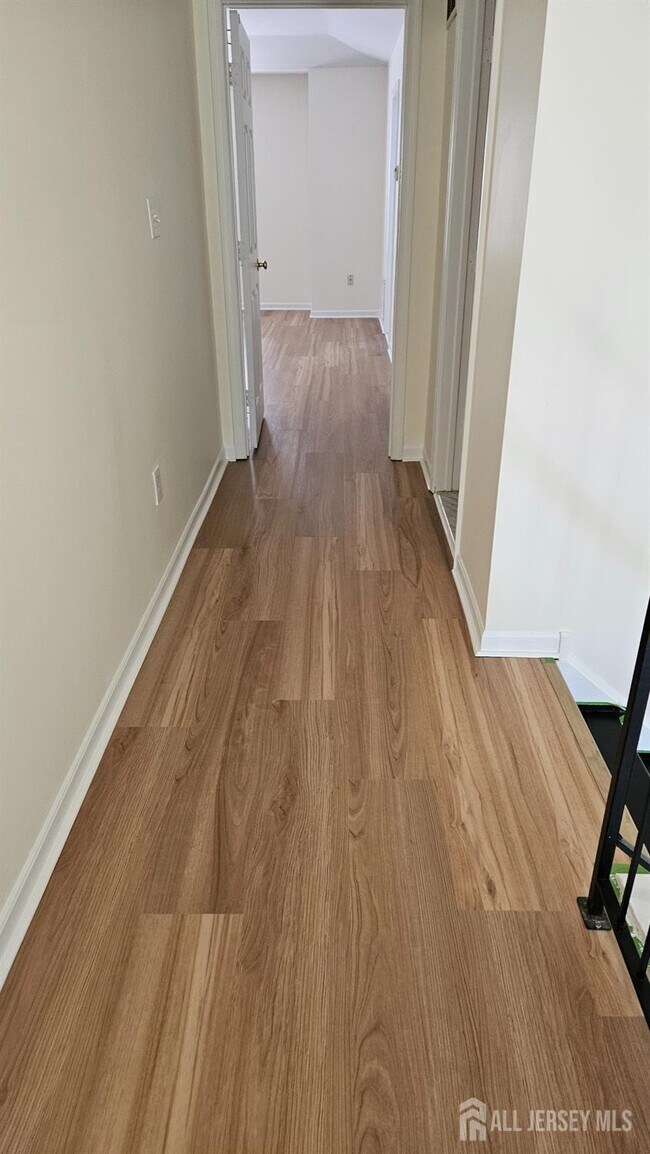 Building Photo - 405 Cobblestone Ct