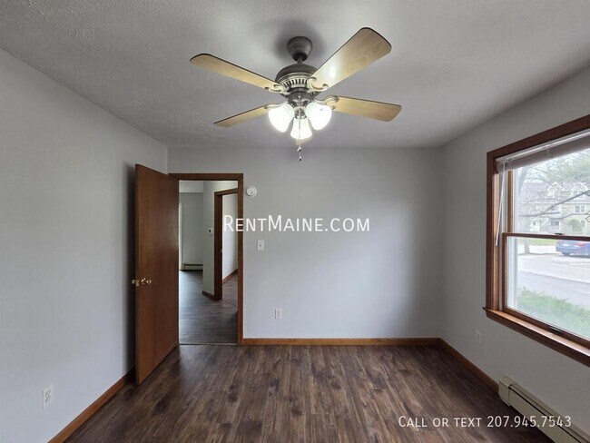 Building Photo - 6 Hartley St