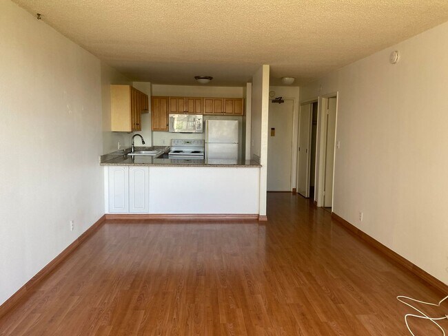 Building Photo - 55S S Kukui St