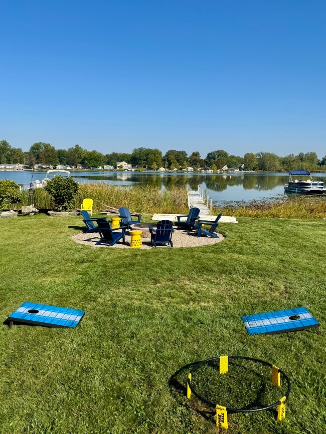 Building Photo - 40 Ems C24g Ln