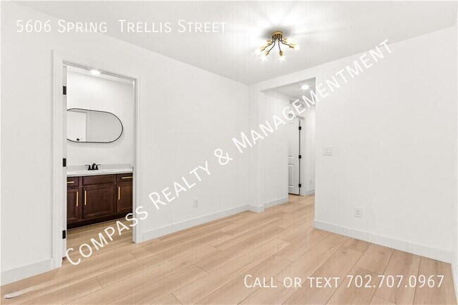 Building Photo - 5606 Spring Trellis St
