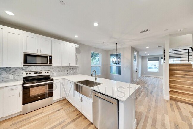 Building Photo - 6716 Mira Loma Ln