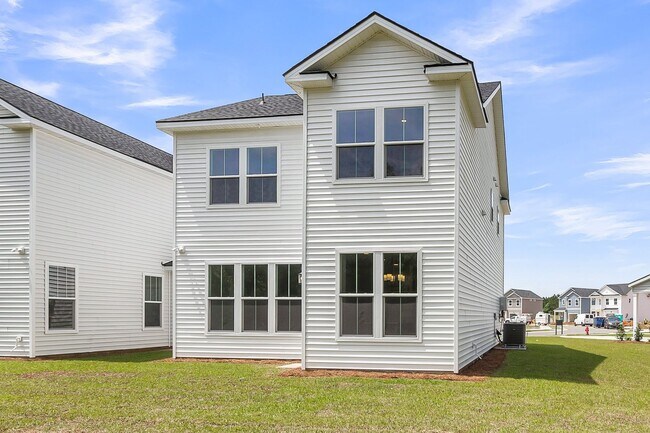 Building Photo - 335 Chapman Cir