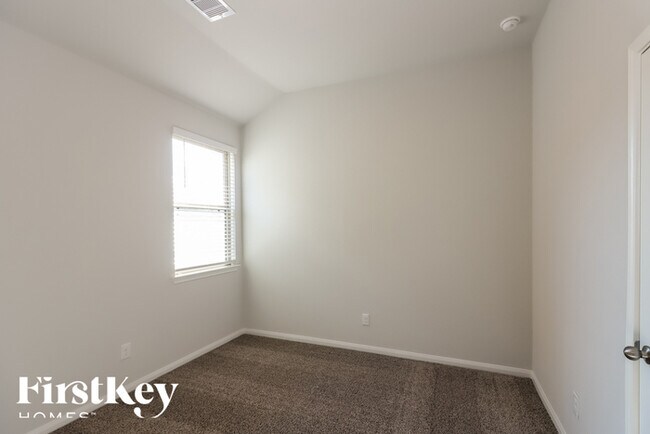 Building Photo - 11032 Patriot Ct