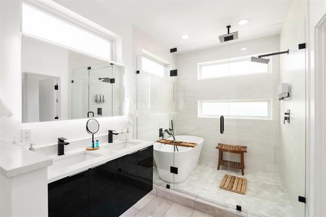 Building Photo - 4811 Cowan Ave