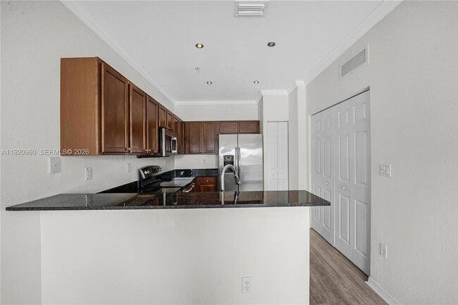 Building Photo - 10870 NW 88th Terrace