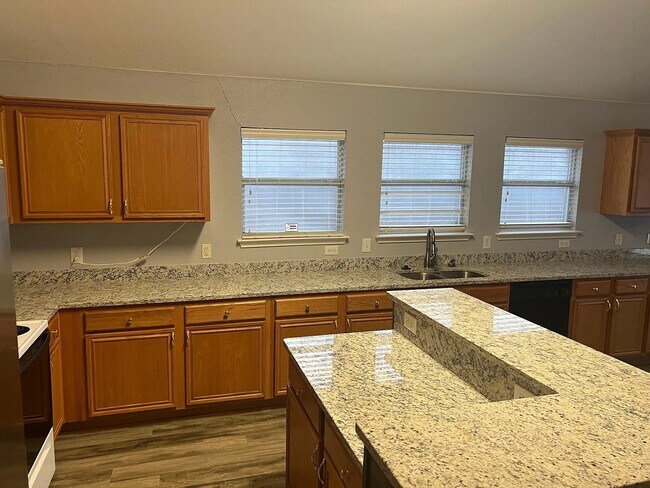 Granite countertops - 111 Cobblestone Dr