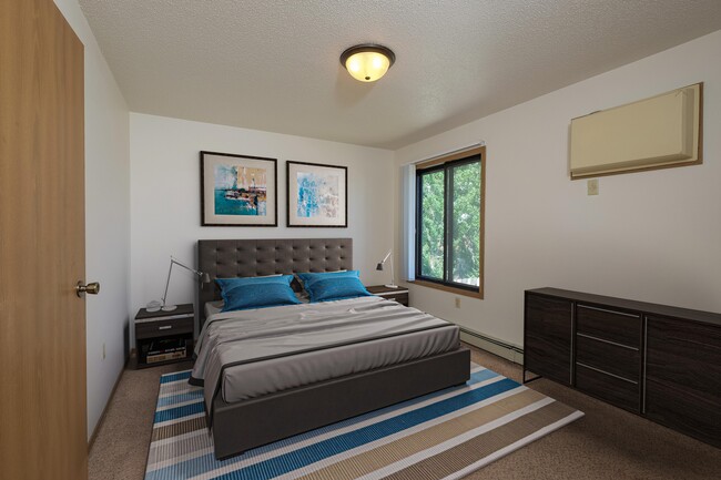 Fargo, ND Hazelwood Townhomes | Bedroom - Hazelwood Townhomes