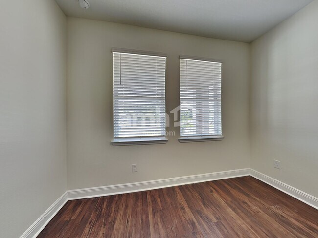 Building Photo - 14511 Cedar Mill Dr