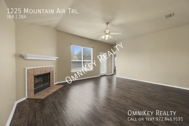 Building Photo - 1225 Mountain Air Trail